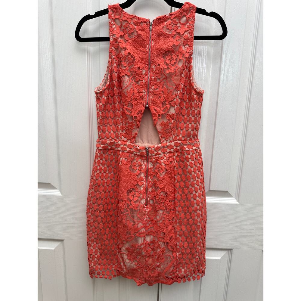 Endless Rose Coral Lace Dress Sleeveless Sheath Mini Lined Size Medium Floral - Picture 3 of 9